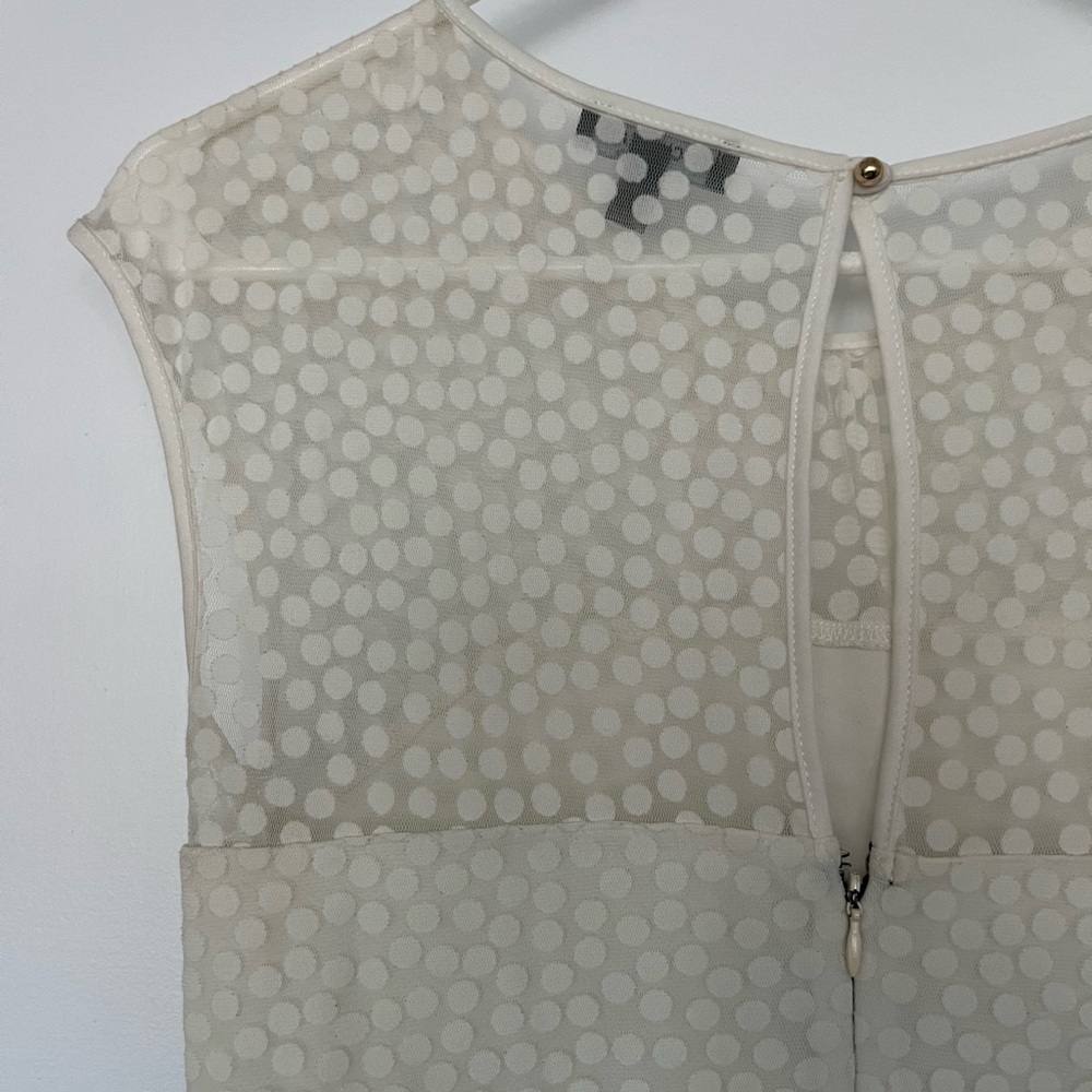 Le Château Dress - Picture 2 of 7